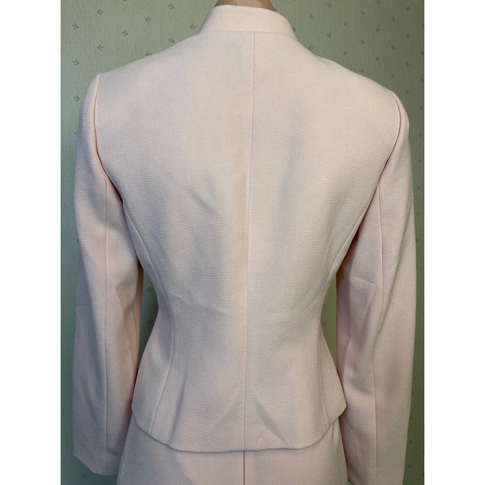 Tahari Blush Pink Tailored Skirt Suit 2P Career Office Business Professional - Picture 7 of 12